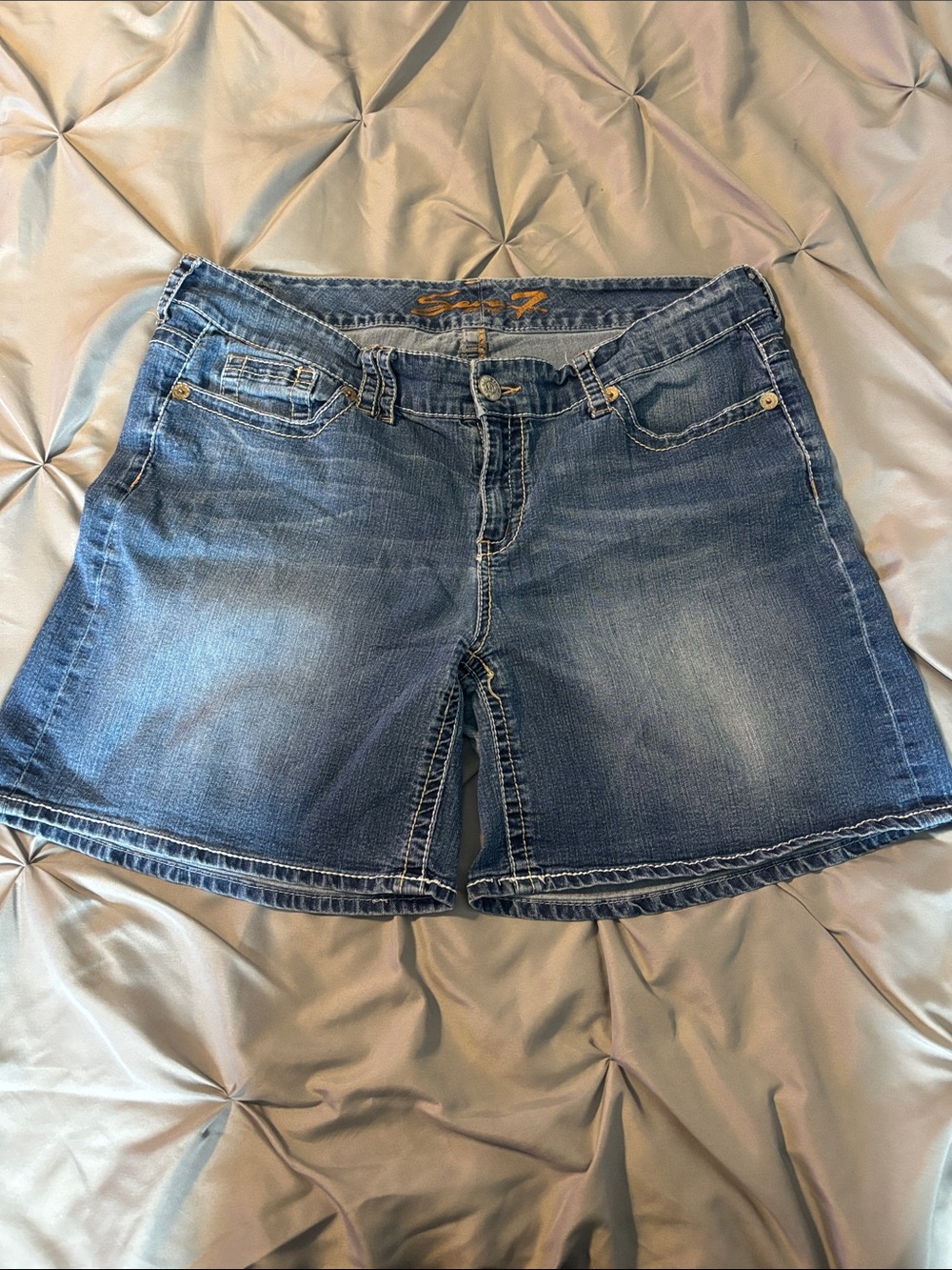 Seven7 Women's Medium Blue Denim Shorts